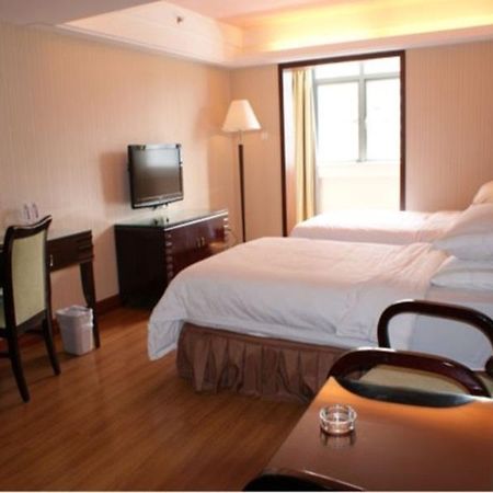Vienna Grand Theater Branch Hotel เซินเจิ้น ภายนอก รูปภาพ